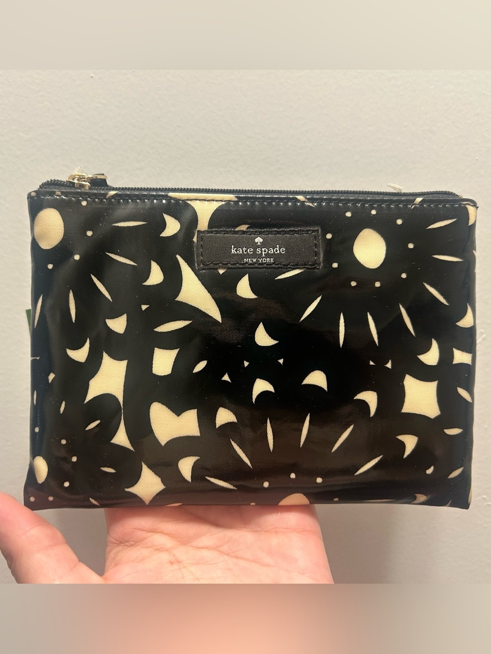 kate spade New York Black & Cream Printed Zip Pouch NWT